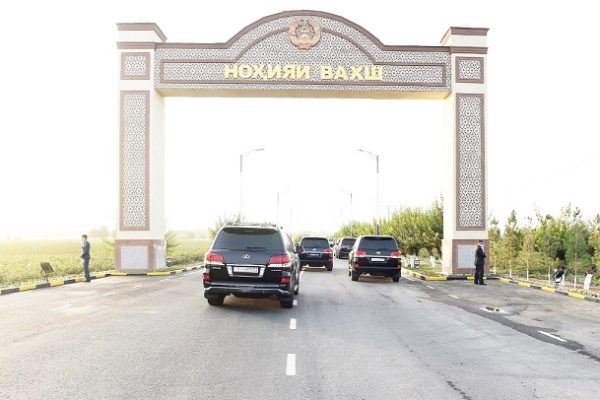 Нақши зани ҷавонмард дар ободии маҳал