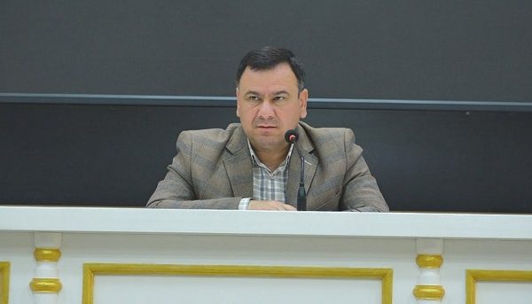Қабули раис: аз роҳ то даргоҳ